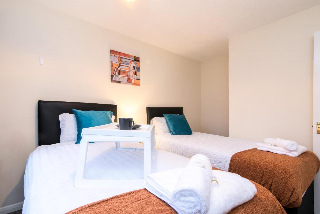 Coventry- Perchfoot 3 Bedroom Contractor And Pet-Friendly Spacious House By Sublime Stays Exterior foto